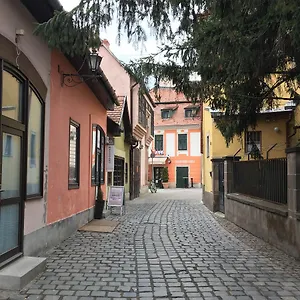 Apartman Macskakő, Eger