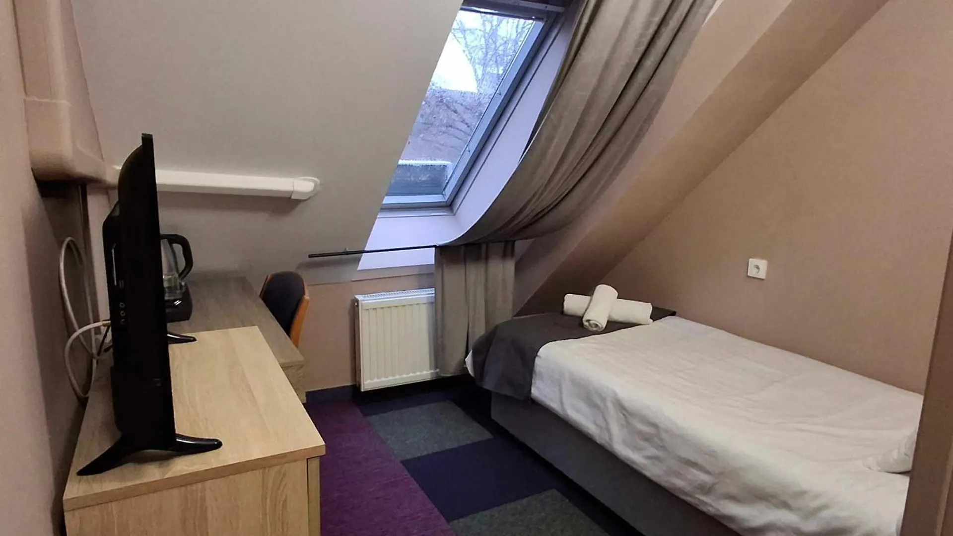 Hotel Unicornis Eger 3*,