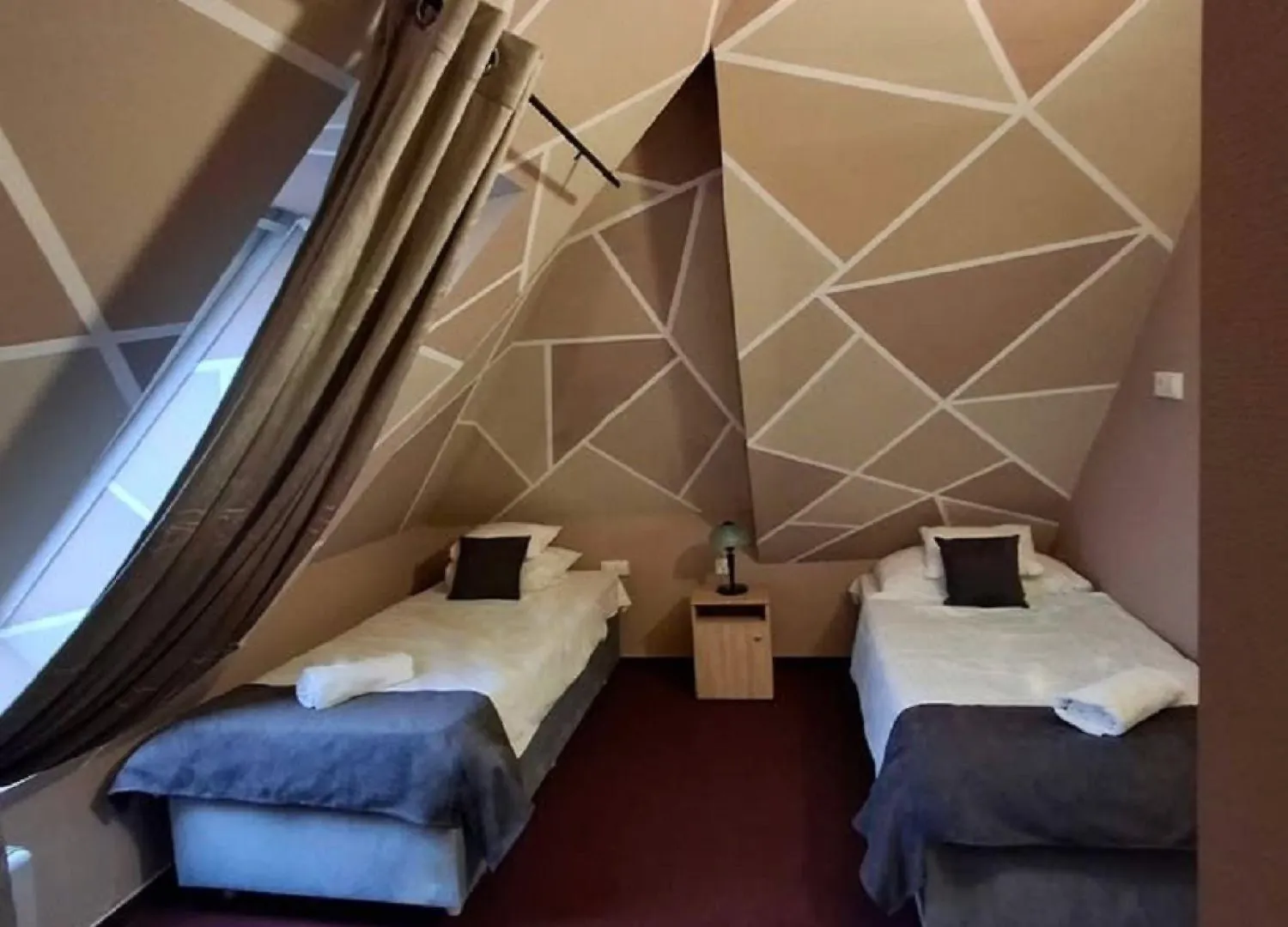 Hotel Unicornis Eger
